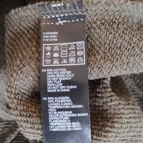 Forever 21 Tiger And Star Studded Sweatshirt Raglan Sleeve - Picture 7 of 7